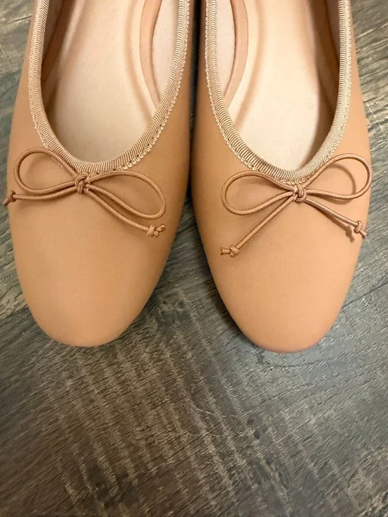 Old Navy Nude Ballet Flats Bow Detail | NWT | Size 6 - Picture 2 of 4